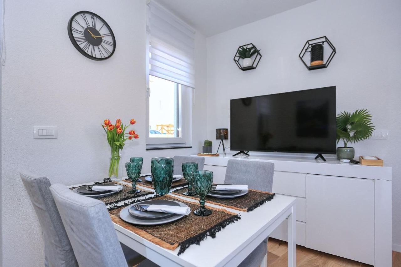Apartmán With Private Garden *