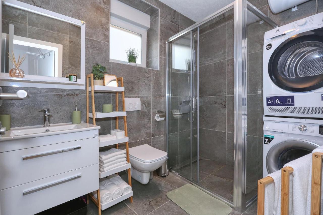 Apartment With Private Garden * Zadar