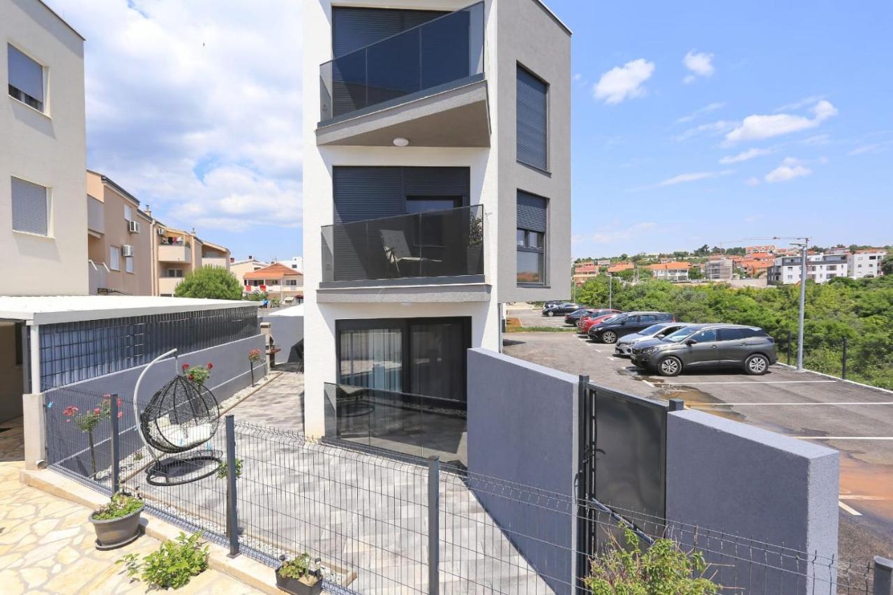 Apartmán Apartment With Private Garden Zadar